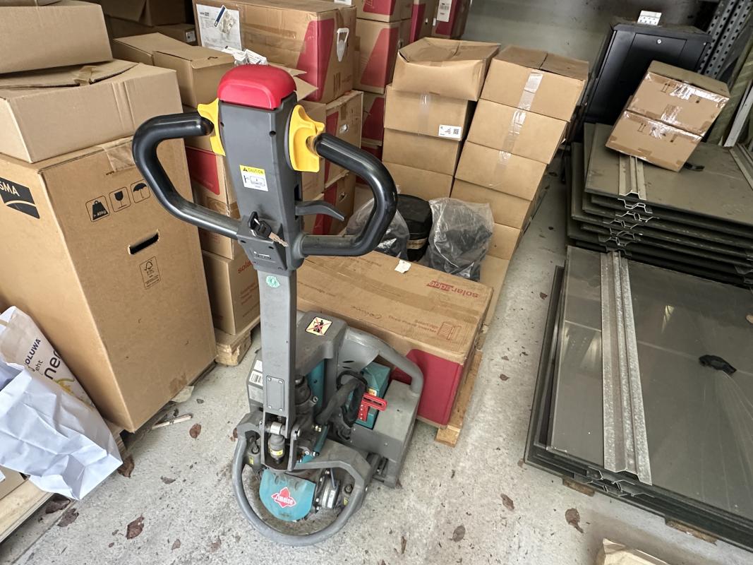Electric Low-Lift Pallet Truck
